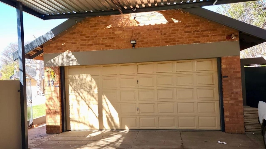 4 Bedroom Property for Sale in Monument Heights Northern Cape